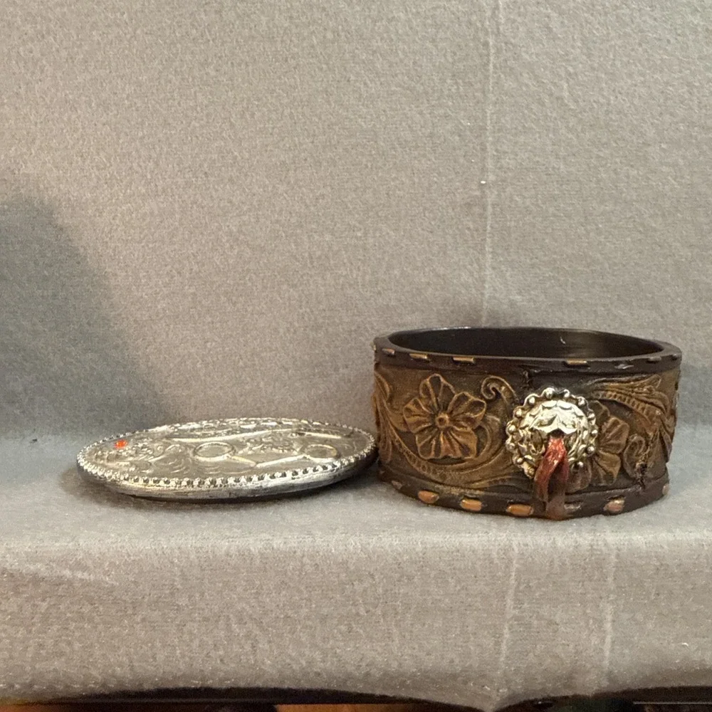 Western Style Trinket Box 1998 Open Top 5 NRCH Sniffle Bit Stakes